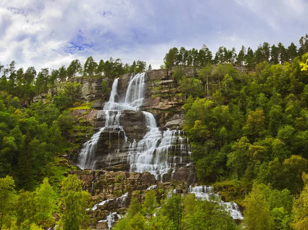 Tvinde vodopád - Norsko — Stock fotografie