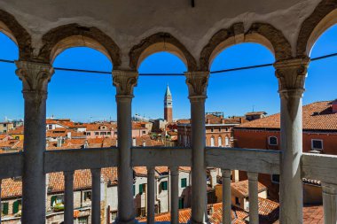 Palazzo Contarini del Bovolo Venedik İtalya görünümünden