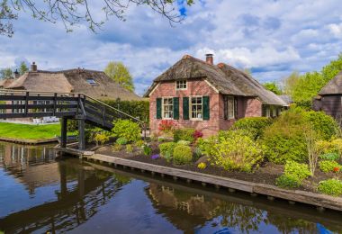 Tipik Hollanda Köyü Giethoorn Hollanda