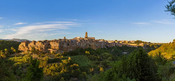 Pitigliano mittelalterliche stadt in der toskana italien — Stockfoto