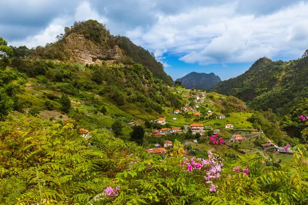 Horská vesnice - Madeira Portugalsko — Stock fotografie
