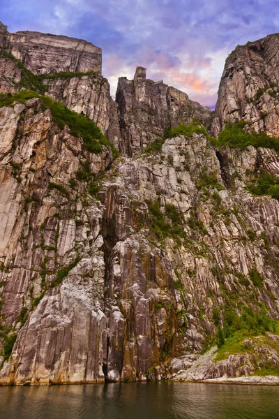 Cliff Preikestolen in fjord Lysefjord - Norway — Stock Photo, Image