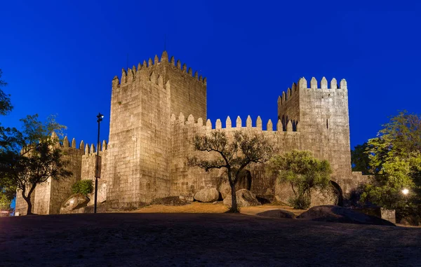 Hrad ve městě Guimaraes - Portugalsko — Stock fotografie