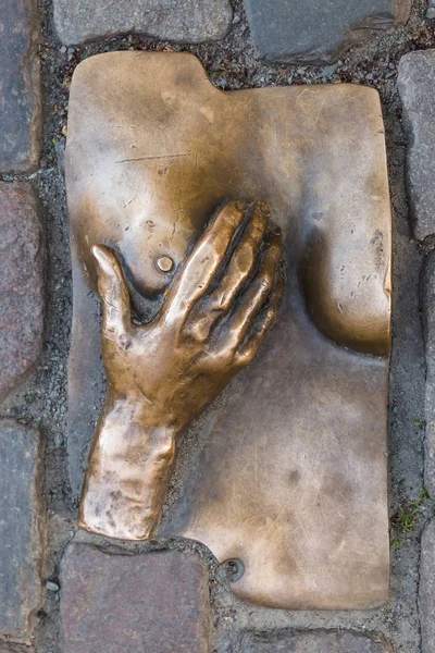Monument of female breast in red light district - Amsterdam Neth — Stock Photo, Image