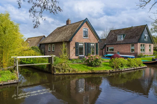 Tipik Hollanda Köyü Giethoorn Hollanda