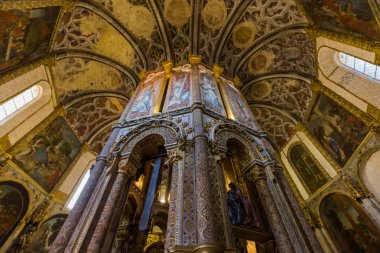 Knights Templar (İsa'nın manastırlarıyla) Kalesi - Tomar Portu