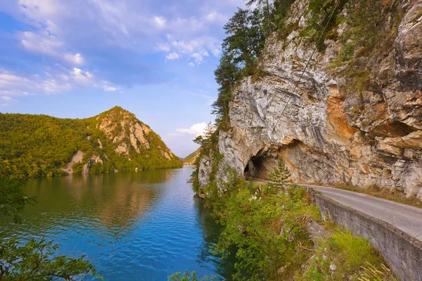 Río Drina - Parque natural nacional en Serbia — Foto de Stock