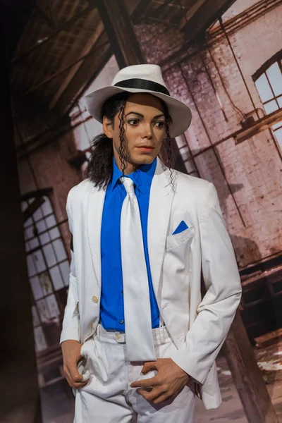 AMSTERDAM, NETHERLANDS - APRIL 25, 2017: Michael Jackson wax sta — Stok fotoğraf