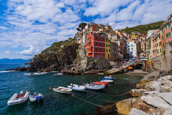 Riomaggiore alle Cinque Terre - Italia — Foto Stock