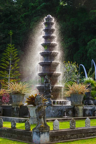 Водный дворец Тирта - остров Бали Индонезия — стоковое фото