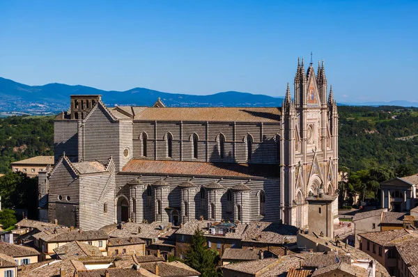 Catedral del Duomo de Orvieto en Italia — Foto de Stock