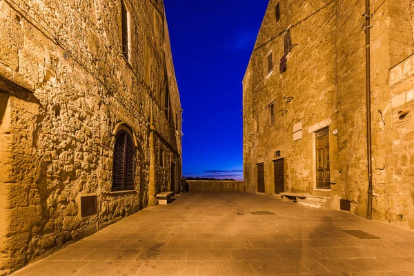 Pitigliano ville médiévale en Toscane Italie — Photo