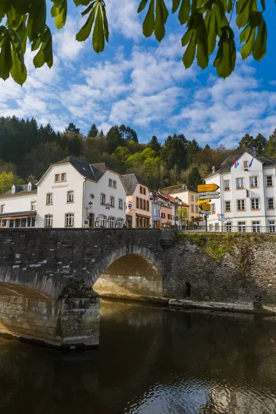 Pueblo de Vianden en Luxemburgo — Foto de Stock