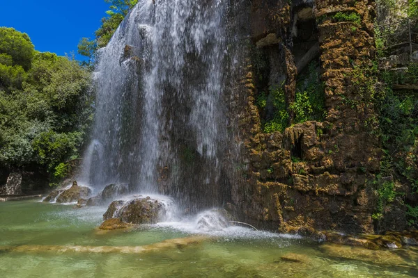 Wasserfall im schönen Frankreich — Stockfoto