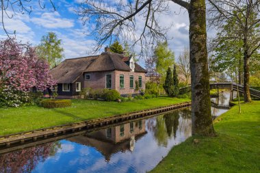 Tipik Hollanda Köyü Giethoorn Hollanda