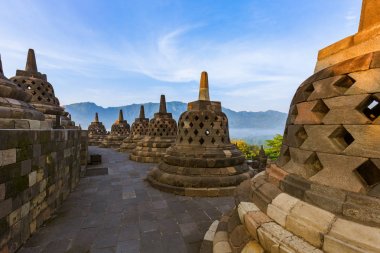 Borobudur Buddist Tapınağı - ada Java Endonezya