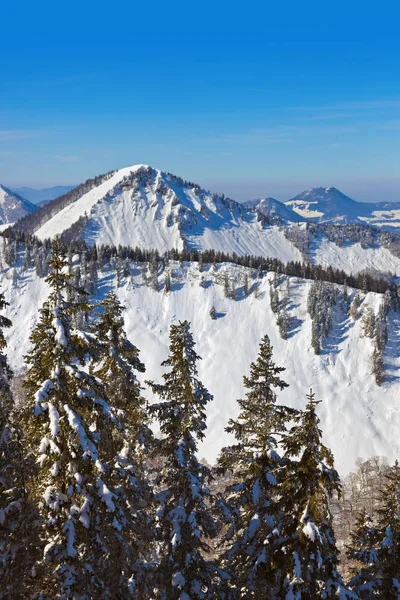 Bergen ski resort st. gilgen Österrike — Stockfoto