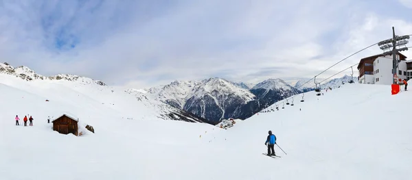 マウンテン スキー リゾート solden オーストリア — ストック写真