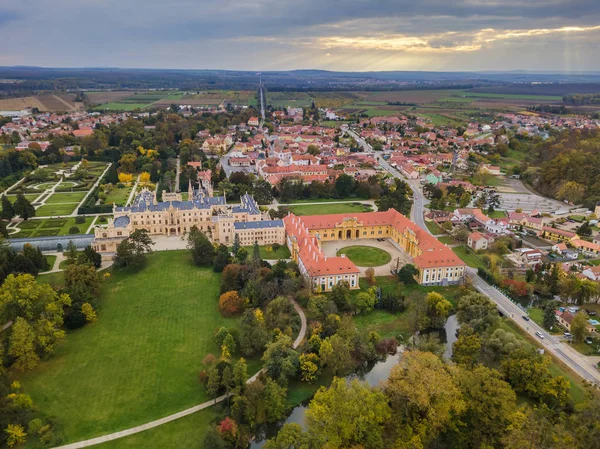 Castle Lednice in Czech Republic - aerial view — Stock Photo, Image