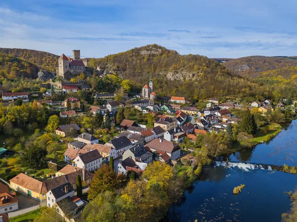 Castillo Hardegg en Austria - vista aérea —  Fotos de Stock