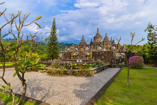 Buddhist temple of Banjar - island Bali Indonesia — Stock Photo, Image