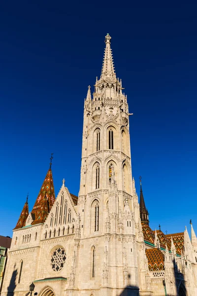Matthias kirche in budapest ungarisch — Stockfoto