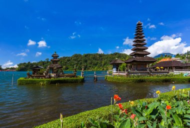 ULUN Danu Tapınağı - Bali Adası Endonezya