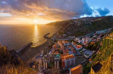 Ribeira Brava Kasabası - Madeira Portekiz
