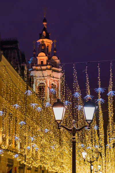 Nieuwjaar en Kerstmis installatie in Moskou Rusland — Stockfoto