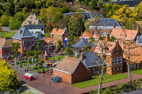Haia, Holanda - 26 de abril de 2017: Village in Madurodam miniature park in The Hague — Fotografia de Stock