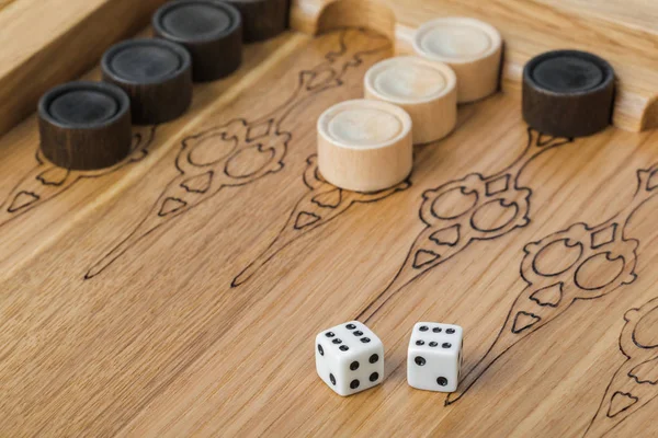 Backgammon playing field and dices — Stock Photo, Image