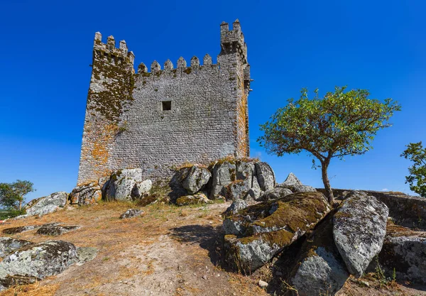 Castillo en la ciudad Penedono - Portugal — Foto de Stock