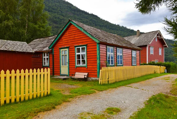 Domy w Norwegii Kinsarvik — Zdjęcie stockowe