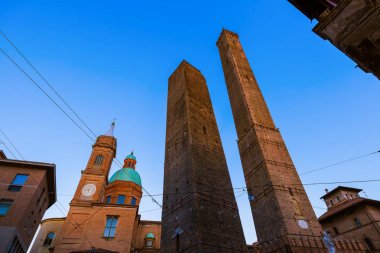 Ünlü Asinelli Kulesi Bologna İtalya
