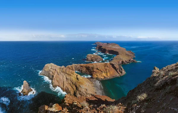 ポンタ・デ・サン・ルレンコ岬-マデイラポルトガル — ストック写真