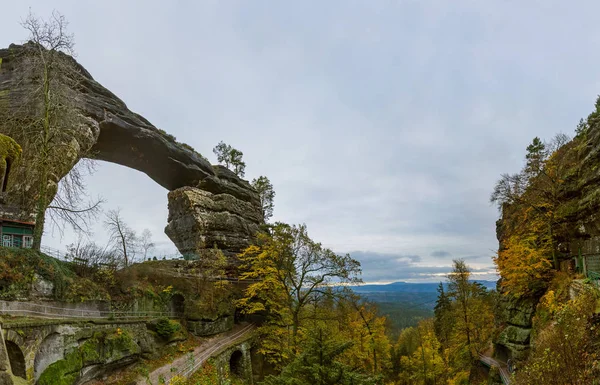 Pravcicka brana rock in Bohemian switzerland - Czech republic — Stock Photo, Image