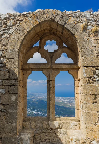 Window in Hilarion Castle - Kyrenia region - Northern Cyprus — Stock Photo, Image