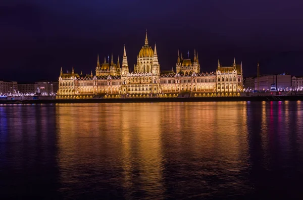 Parlament, Budapest, Magyarország — Stock Fotó