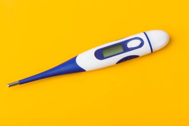 Sarı arka boş ekran ile elektronik tıbbi termometre