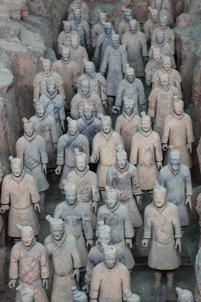 Guerriers de la célèbre armée de terre cuite à Xian en Chine — Photo