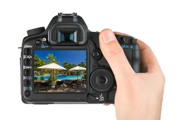 Hand mit Kamera und nusa dua in bali indonesien (mein foto) — Stockfoto