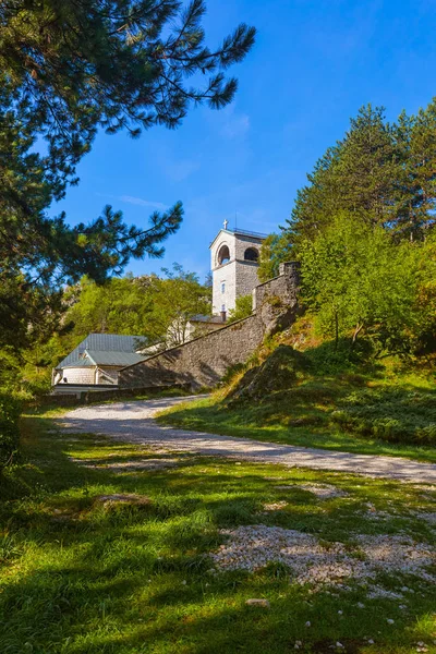 Μοναστήρι στην Τσετίνιε - Μαυροβούνιο — Φωτογραφία Αρχείου