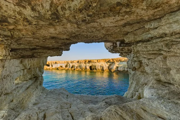 Slavné mořské jeskyně v Ayia Napa Kypr — Stock fotografie