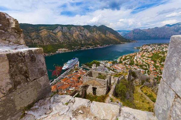 Kotor Bucht und Altstadt - Montenegro — Stockfoto