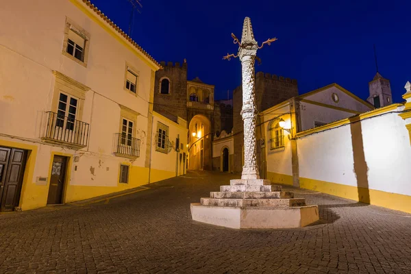 Oude straat - Elvas Portugal — Stockfoto