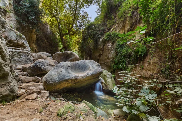 Avakasský kaňon na Kyperském ostrově u Paphosu — Stock fotografie