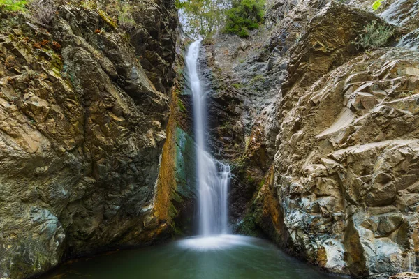 Millomeris watervallen in Cyprus — Stockfoto