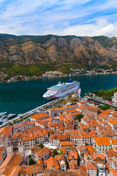 Kotor Bay Óváros Montenegró Természeti Építészeti Háttér — Stock Fotó