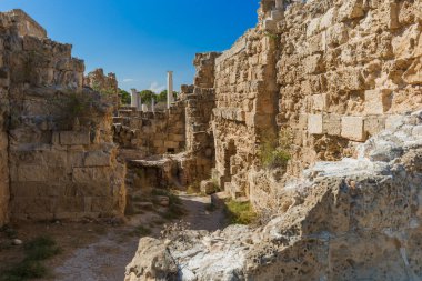 Salamis 'teki harabeler - Famagusta Kuzey Kıbrıs - mimari arka plan