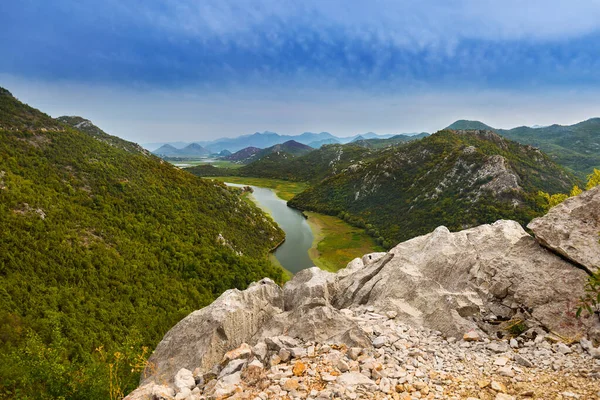 Rijeka Crnojevica Río Cerca Fondo Lago Skadar Montenegro Naturaleza —  Fotos de Stock